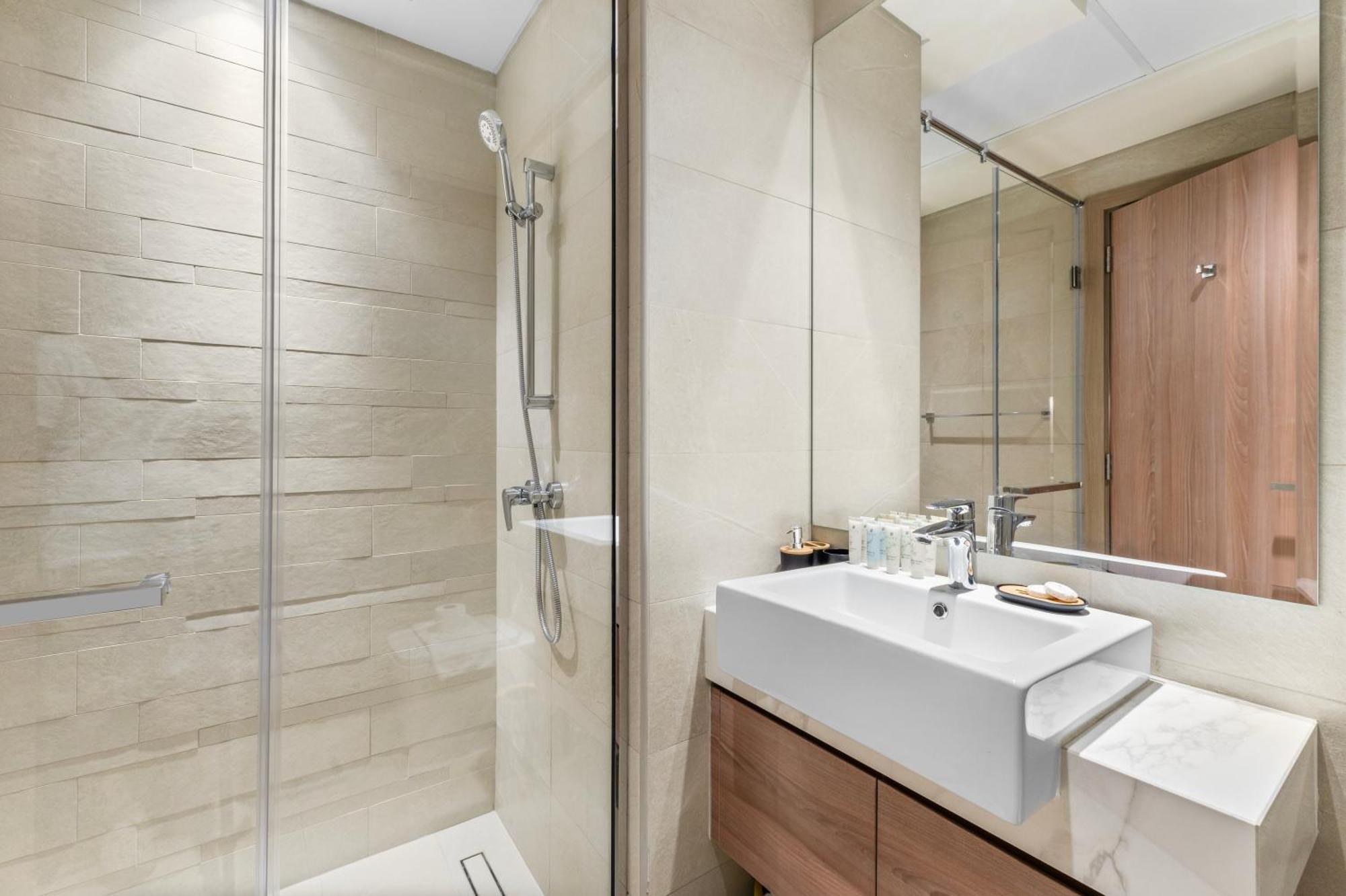 - 10 Minutes From Downtown * Dubai