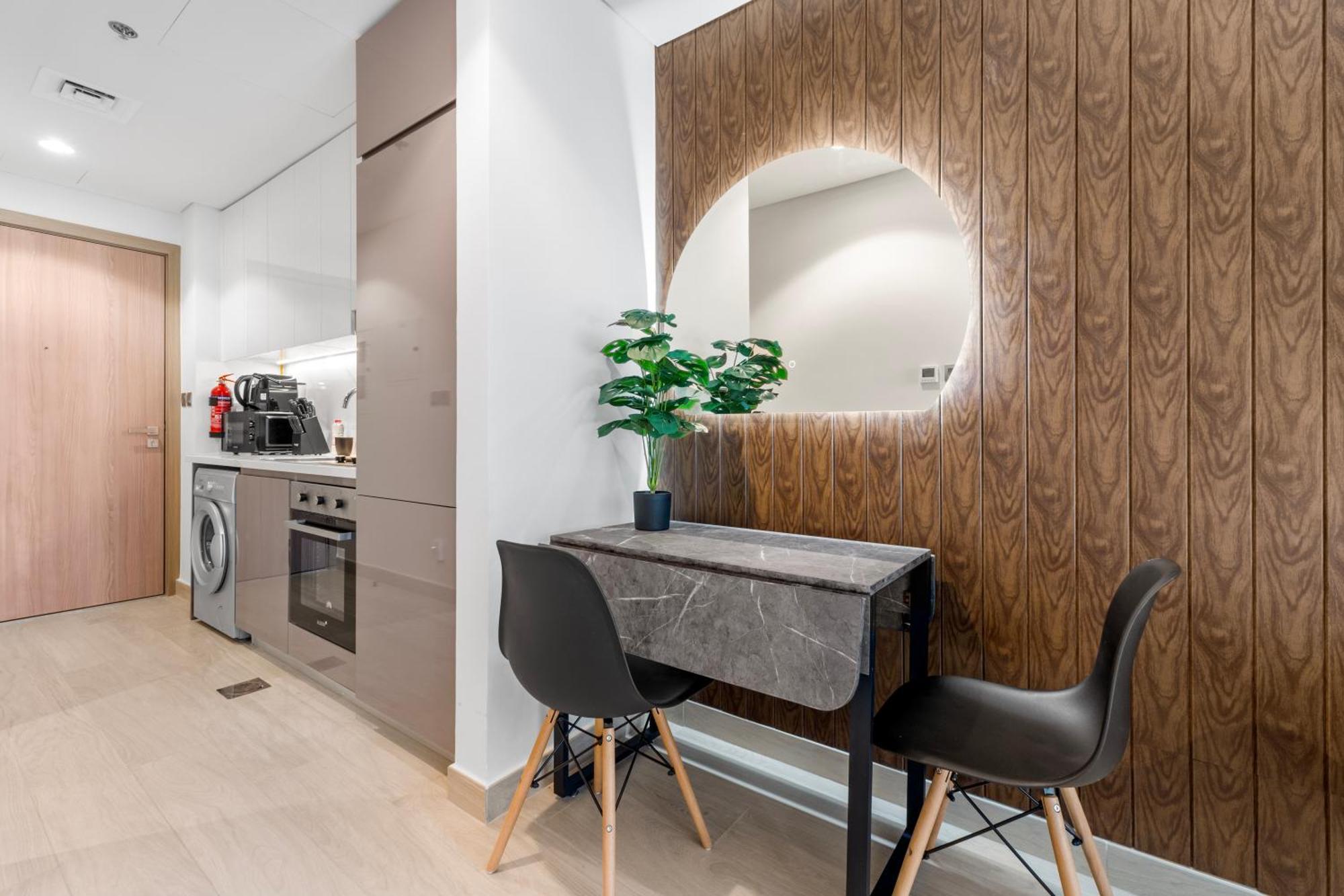 Apartment - 10 Minutes From Downtown *