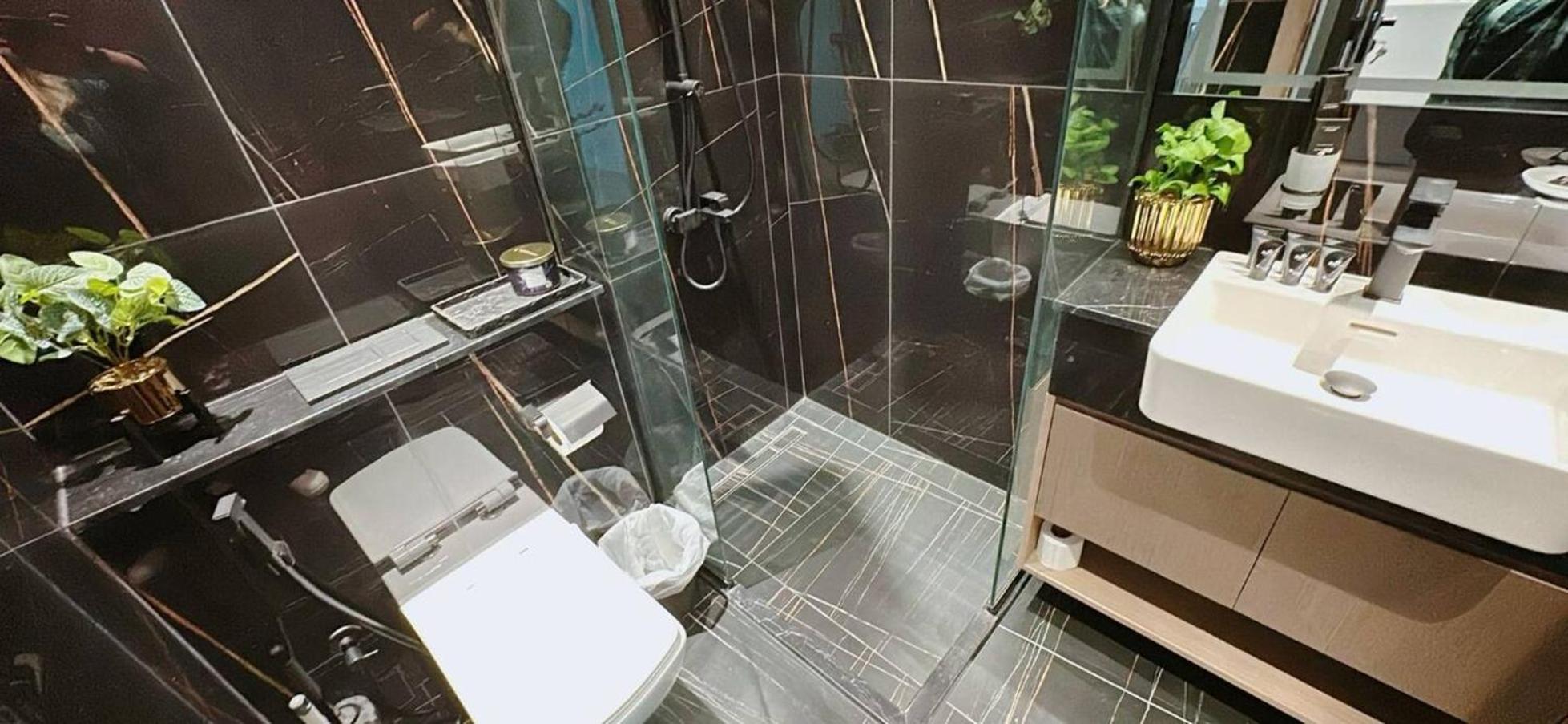 Apartment Premium 1br Fully Furnished With Balcony Dubai