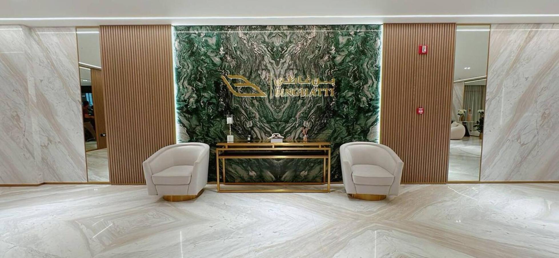 Premium 1br Fully Furnished With Balcony Apartment *