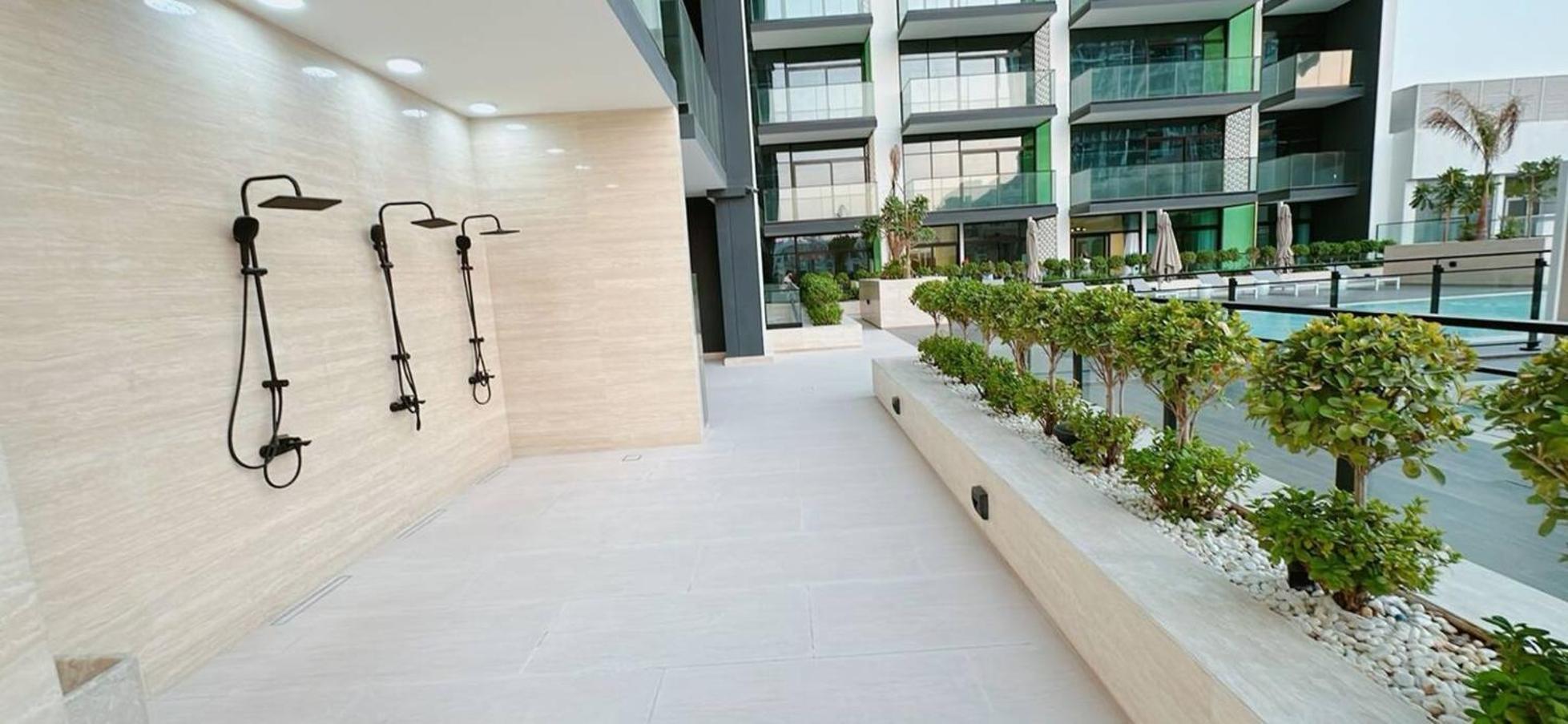 Premium 1br Fully Furnished With Balcony Apartment *