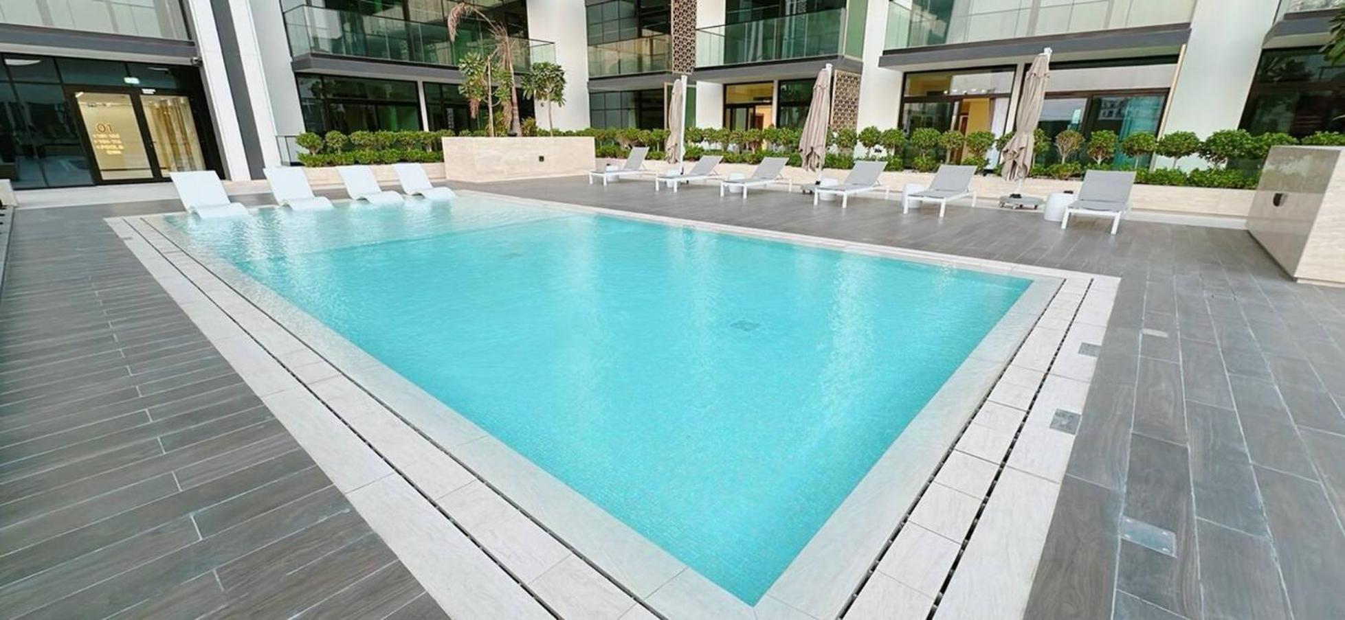 Apartment Premium 1br Fully Furnished With Balcony Dubai
