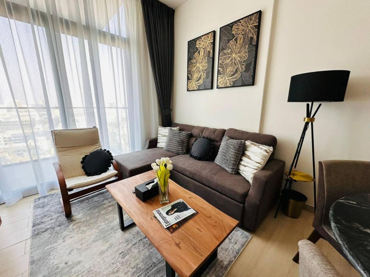 Premium 1br Fully Furnished With Balcony *