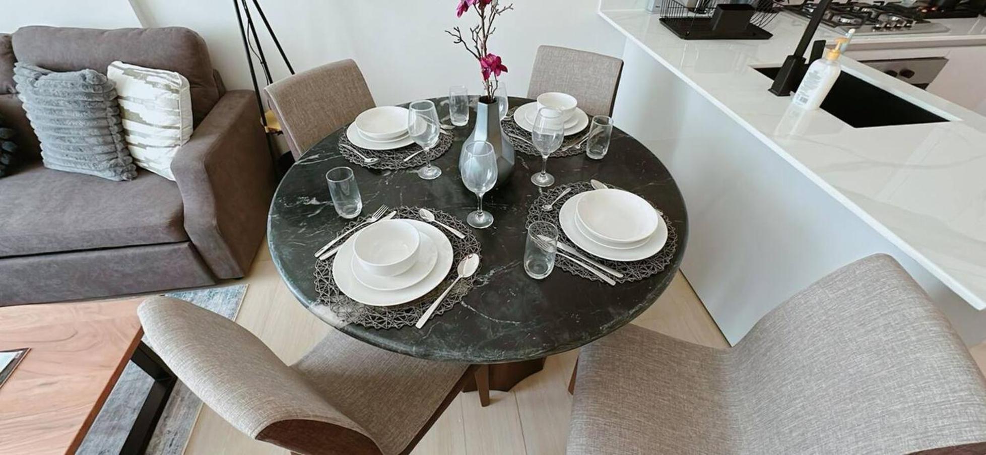 Premium 1br Fully Furnished With Balcony Dubai