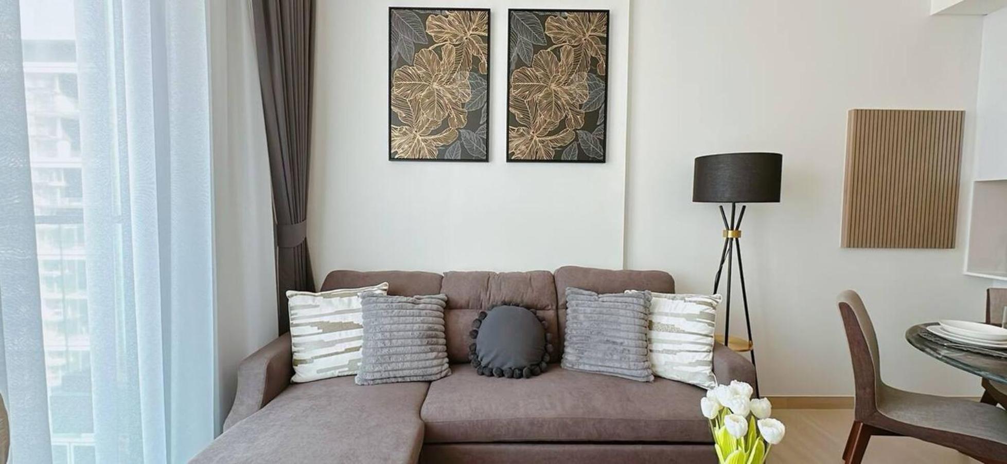 Apartment Premium 1br Fully Furnished With Balcony *