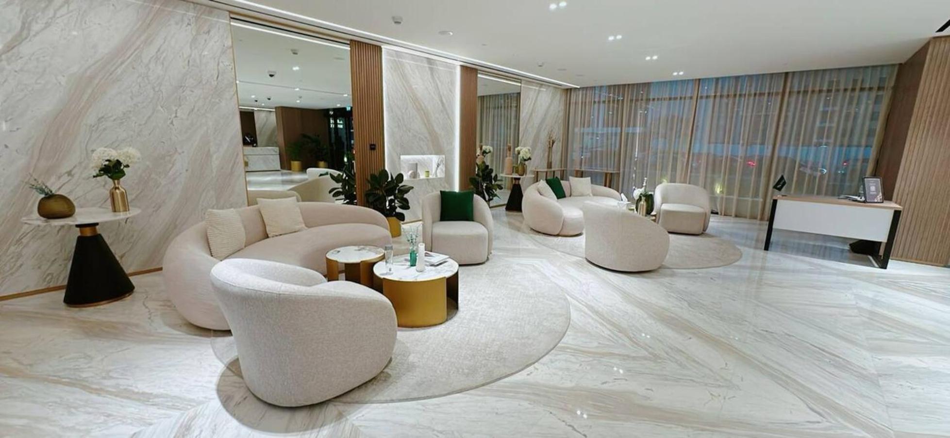 Premium 1br Fully Furnished With Balcony