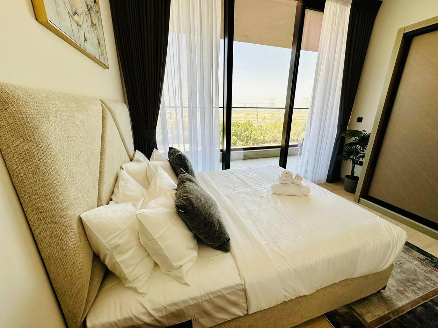 Fully Furnished Cozy 1br In Jvc With Balcony * Dubai