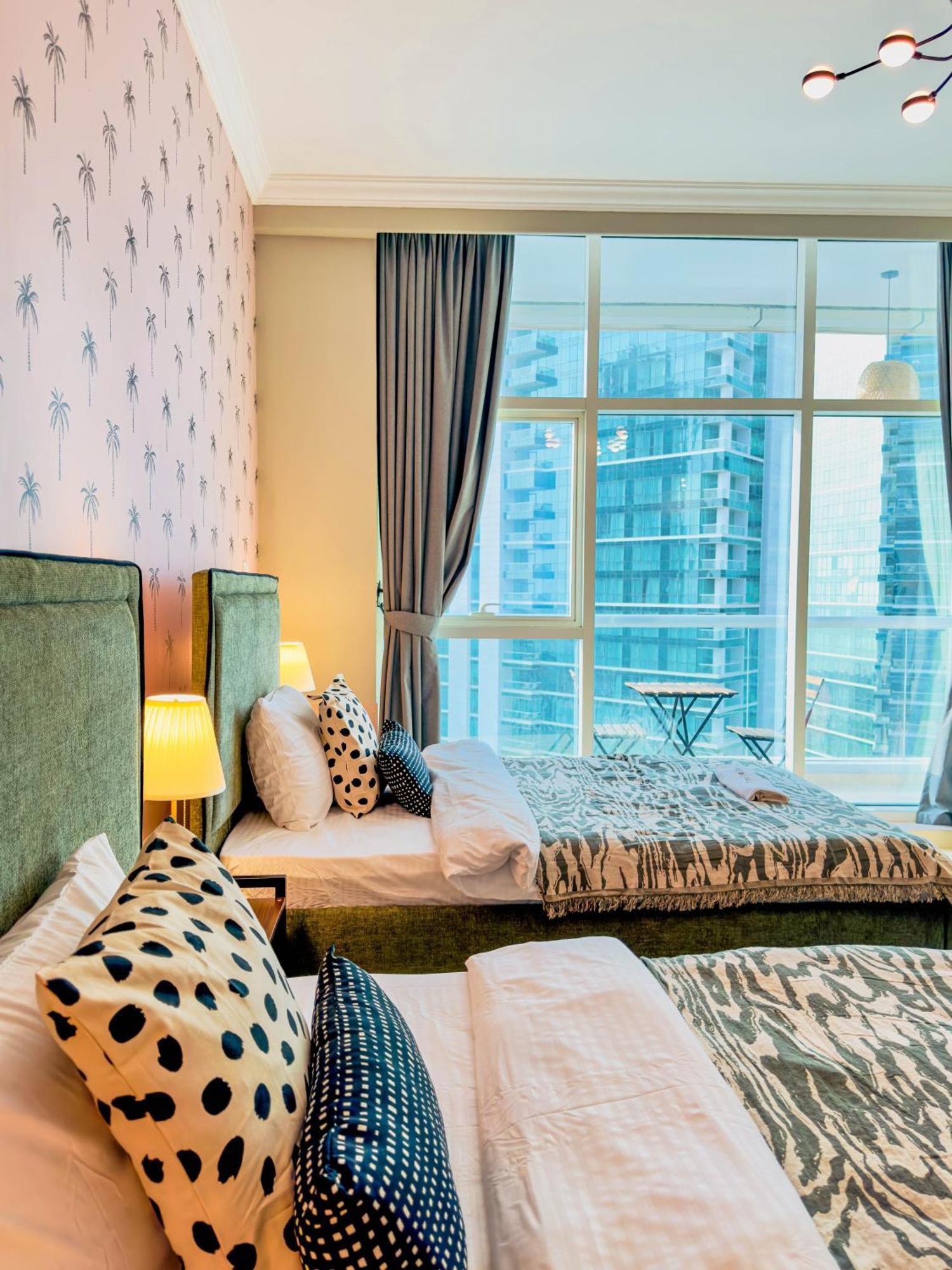 Luxury 3bhk Jbr By One Tree Dubai