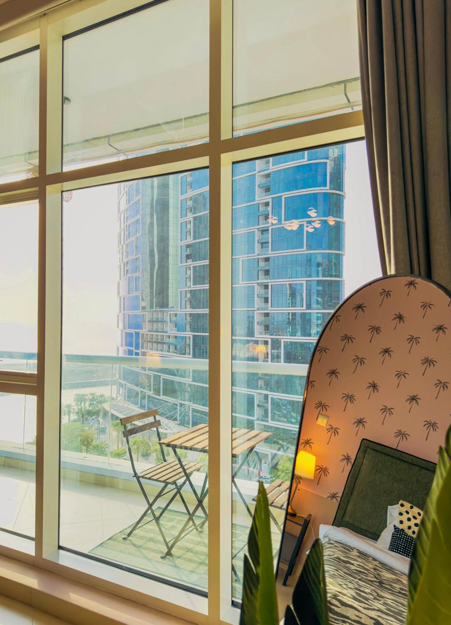 Luxury 3bhk Jbr By One Tree Apartment