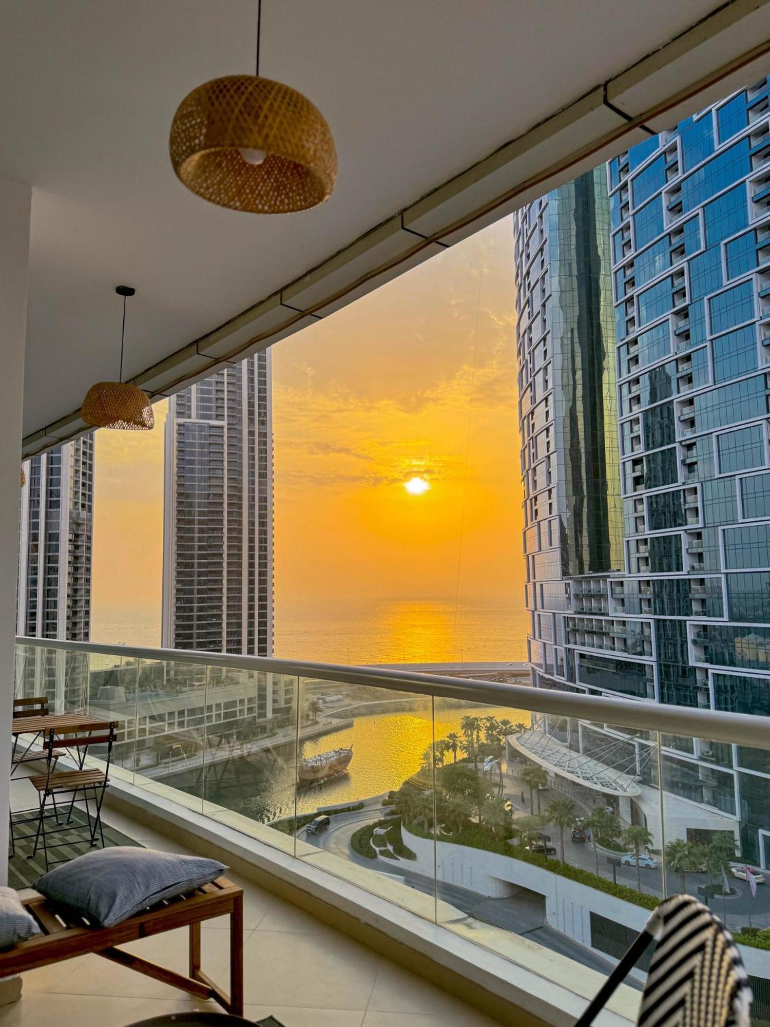 Luxury 3bhk Jbr By One Tree *