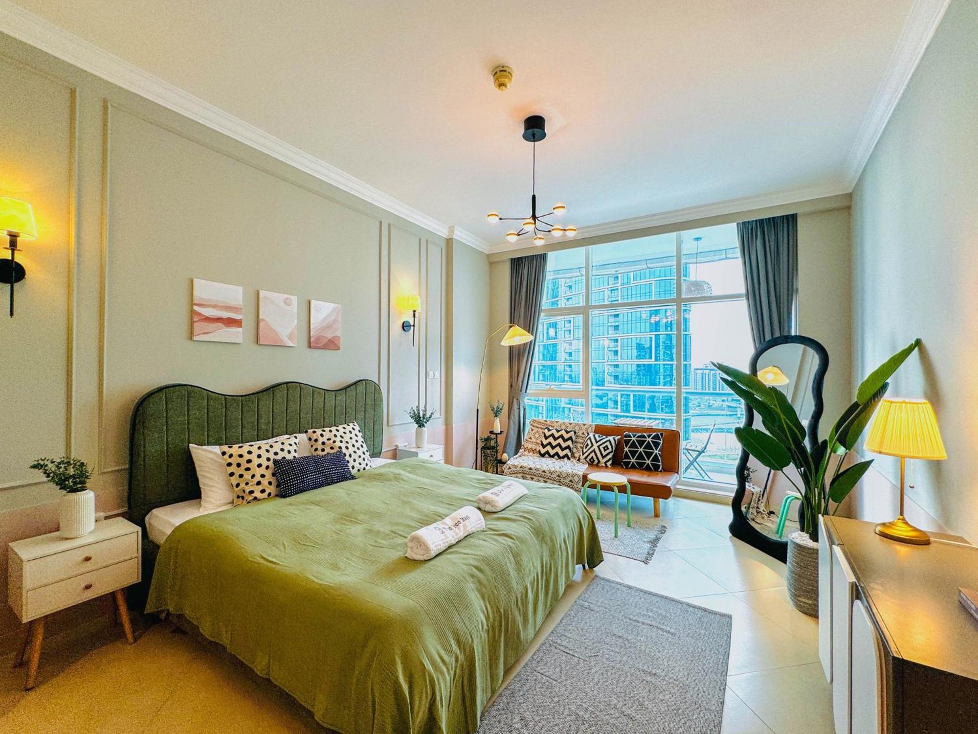 Luxury 3bhk Jbr By One Tree *