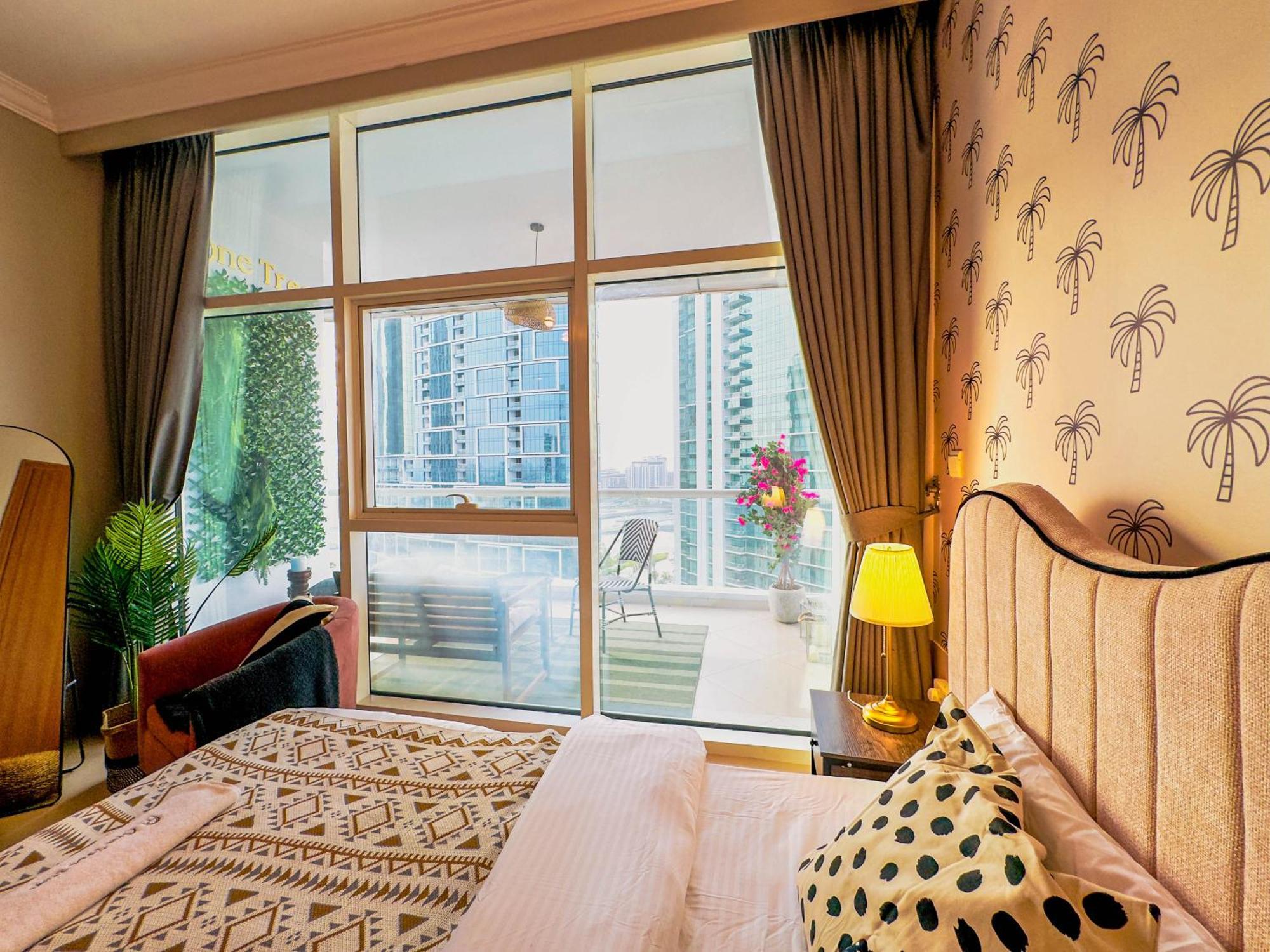 Luxury 3bhk Jbr By One Tree Apartment Dubai