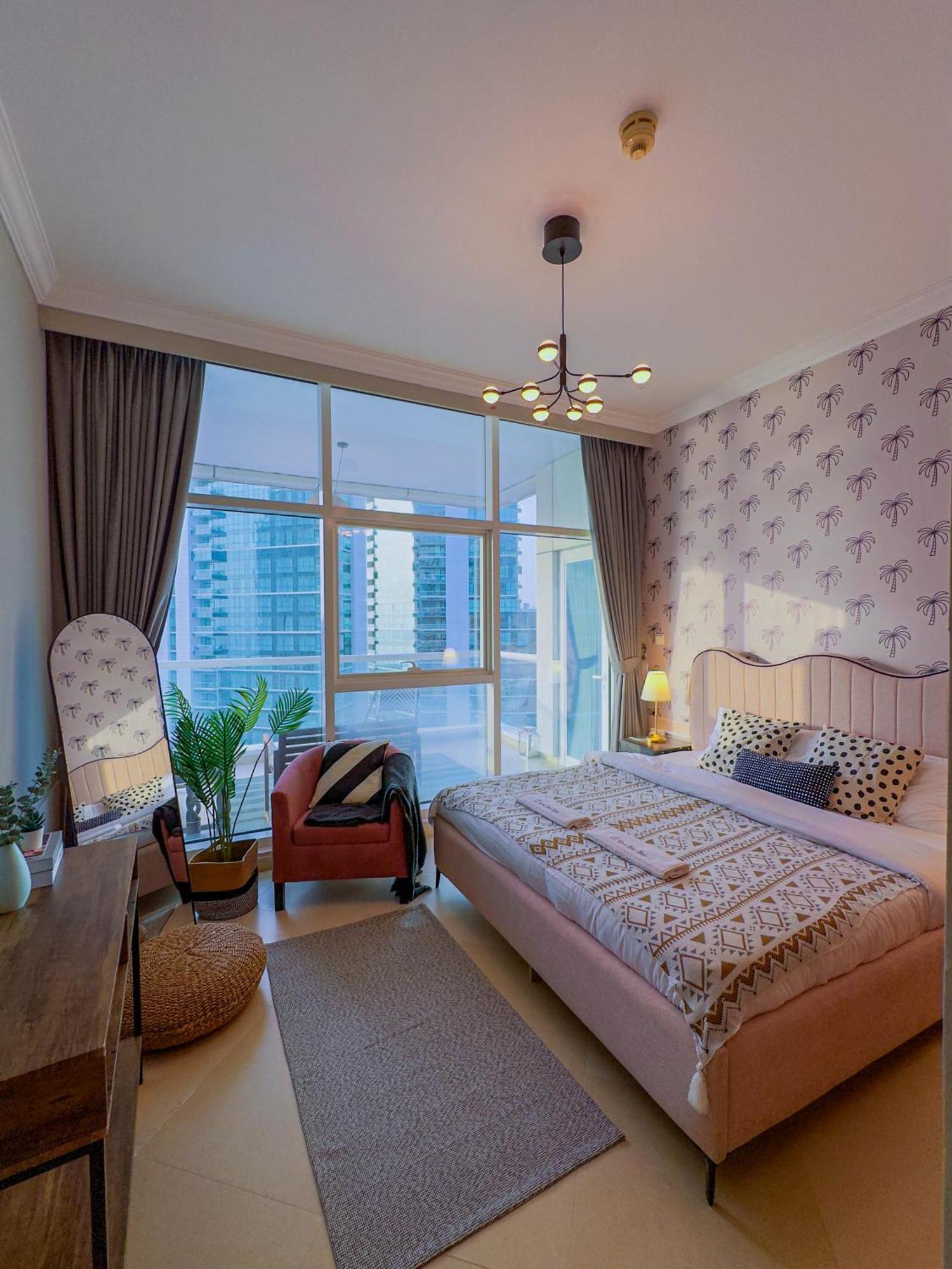 Apartment Luxury 3bhk Jbr By One Tree Dubai