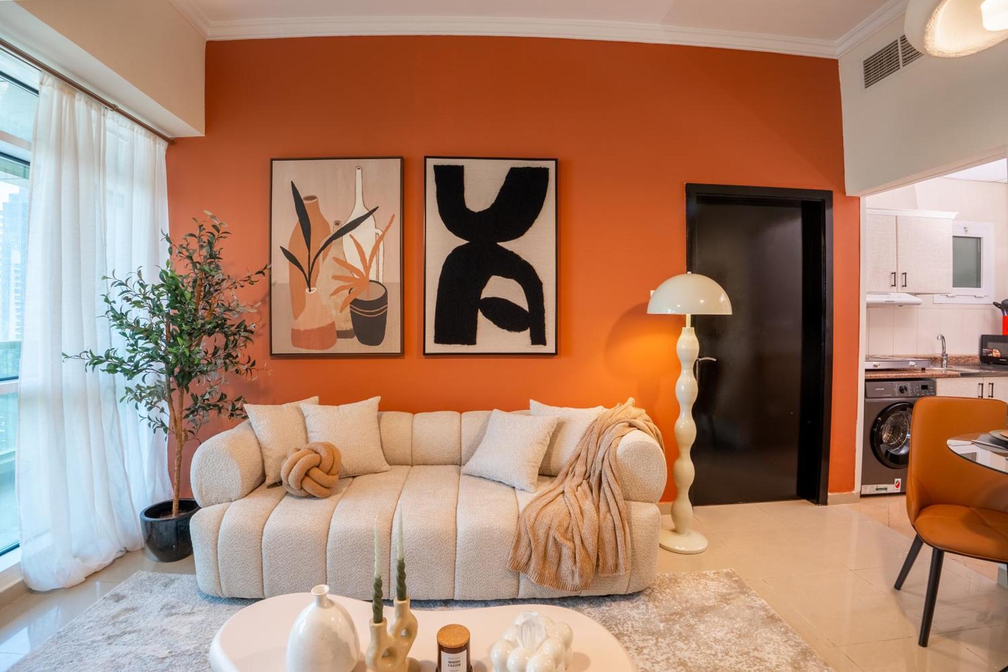Stylish 1br Apartment! Near Metro & Stroll To Marina *