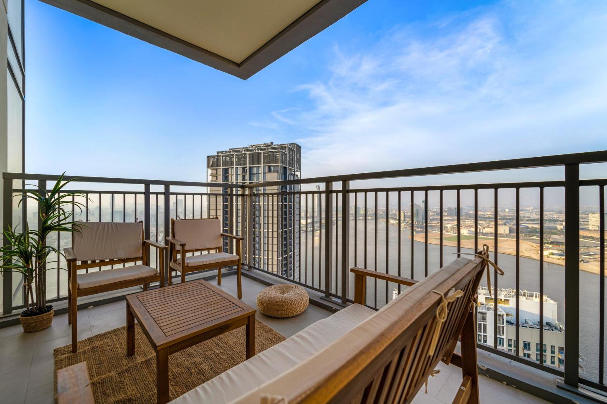 Cozy 4br With Panoramic Creek Views Apartment Dubai