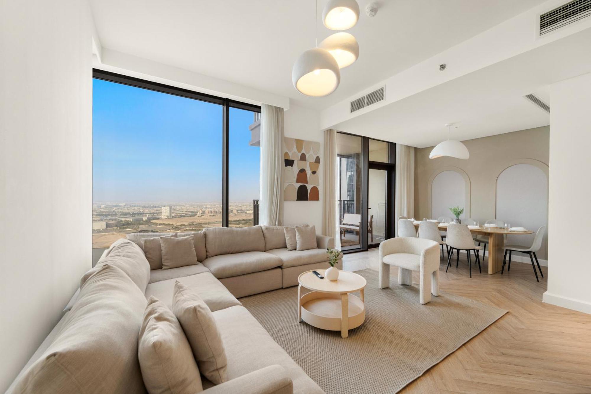 Cozy 4br With Panoramic Creek Views Apartment *