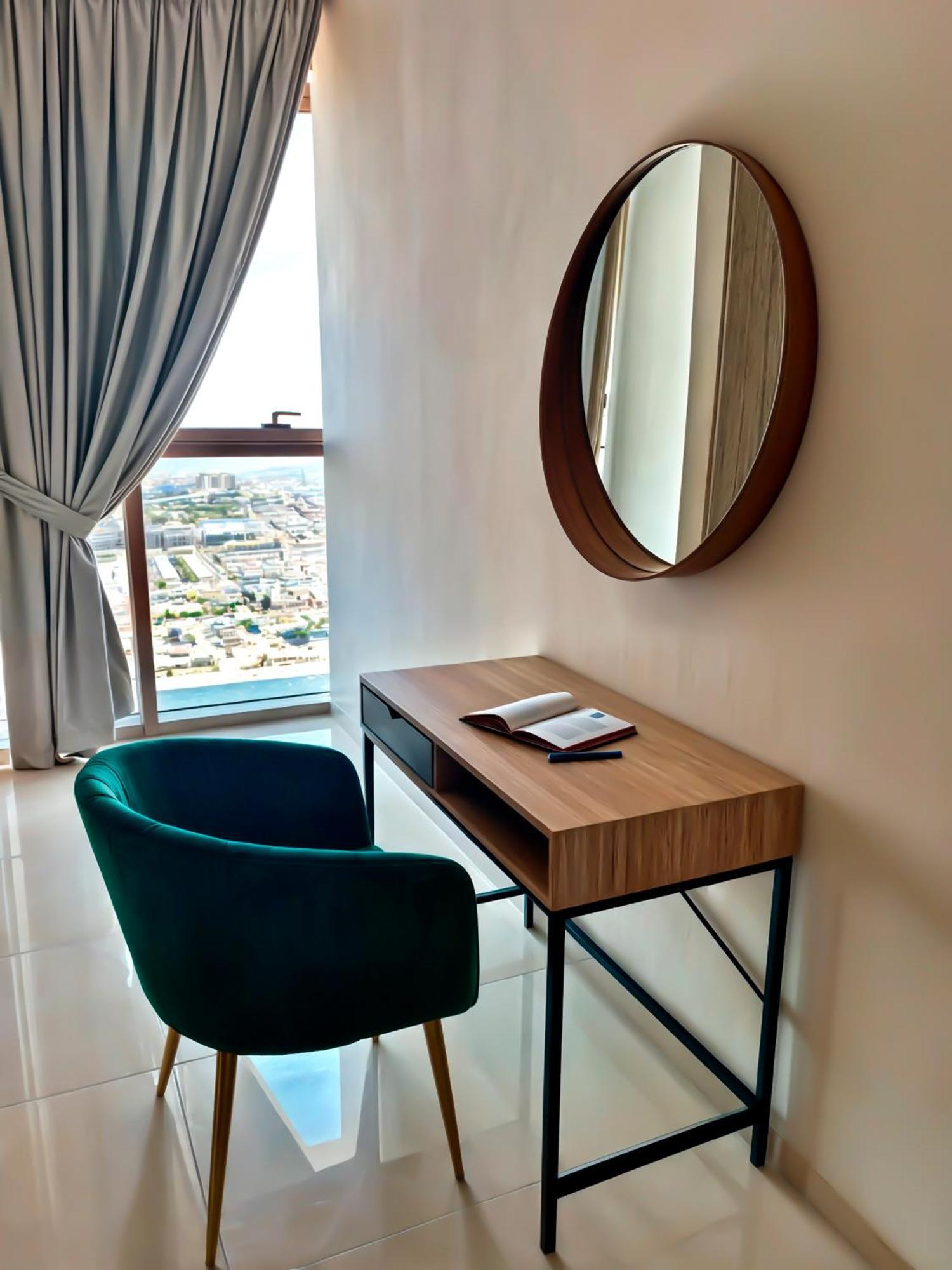 Spacious 2br In Aa Tower *