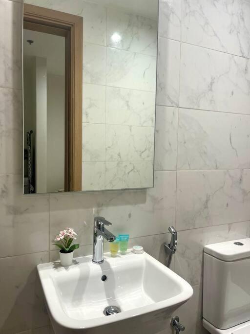 Apartment 2 Bedroom With Maid Exclusive Burj Khalifa View *