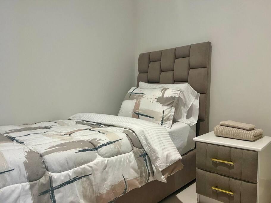 2 Bedroom With Maid Exclusive Burj Khalifa View