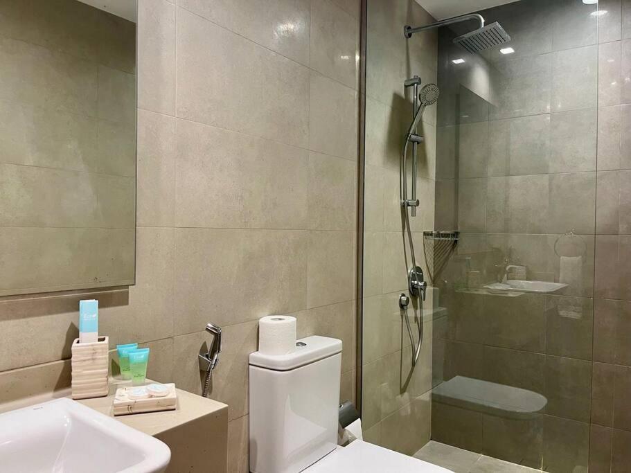 2 Bedroom With Maid Exclusive Burj Khalifa View Apartment *