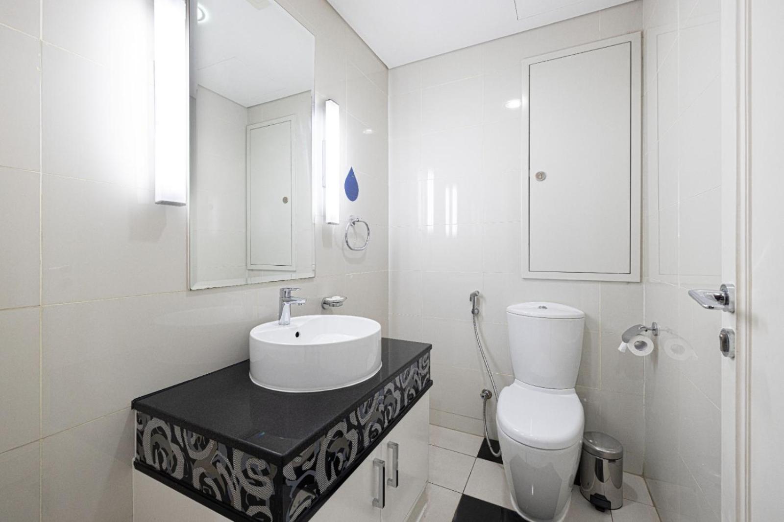 Damac Maison Mall Street 3 Bedroom Burj Khalifa View With Gym And Pool 1 Minute Walk To Mall Dubai