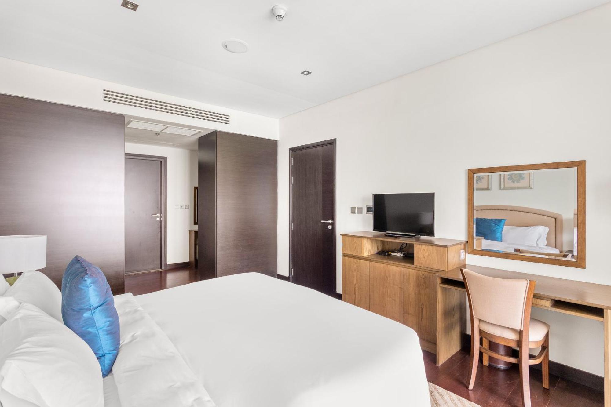 Apartment Lux Mina 1 Bhk In Palm Jumeirah With Sea View And Private Beach
