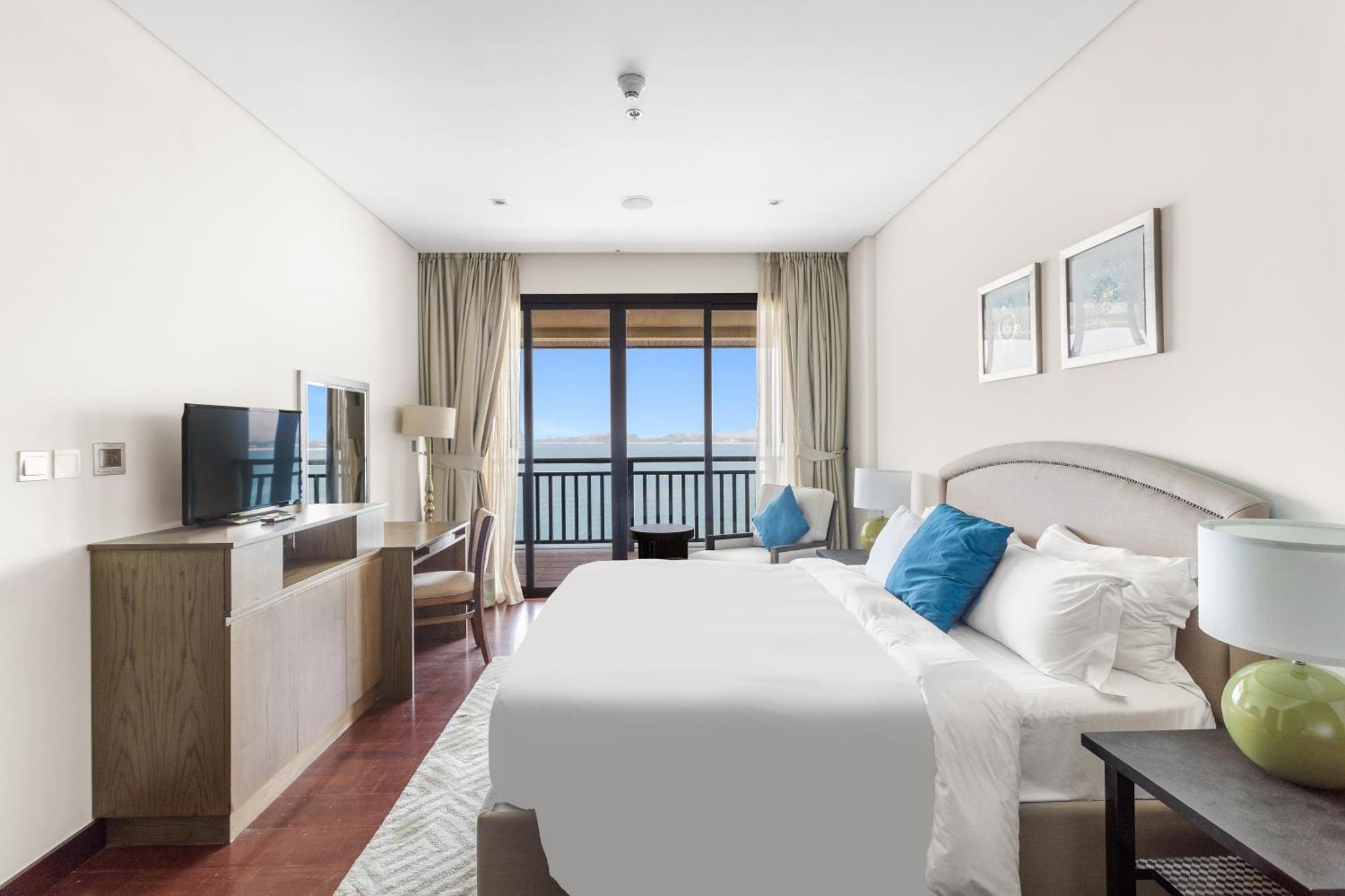 Lux Mina 1 Bhk In Palm Jumeirah With Sea View And Private Beach Dubai