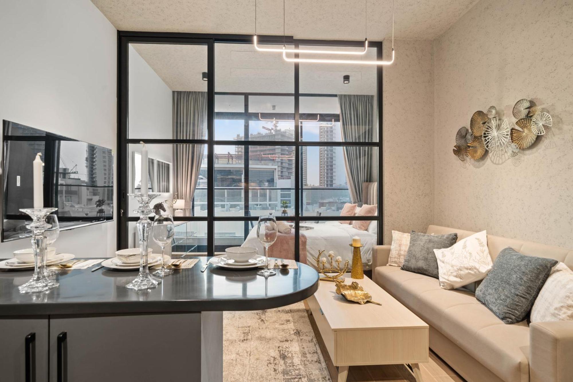Luxury London Style Studio-loci Residences Apartment Dubai