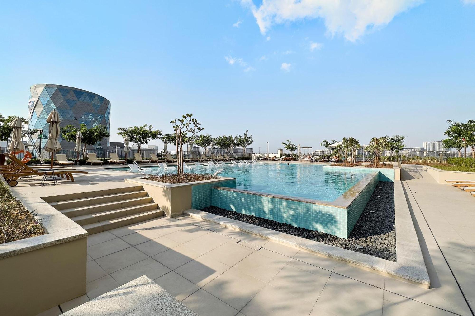 Silkhaus In Collective Tower Luxorious 2bdr * Dubai