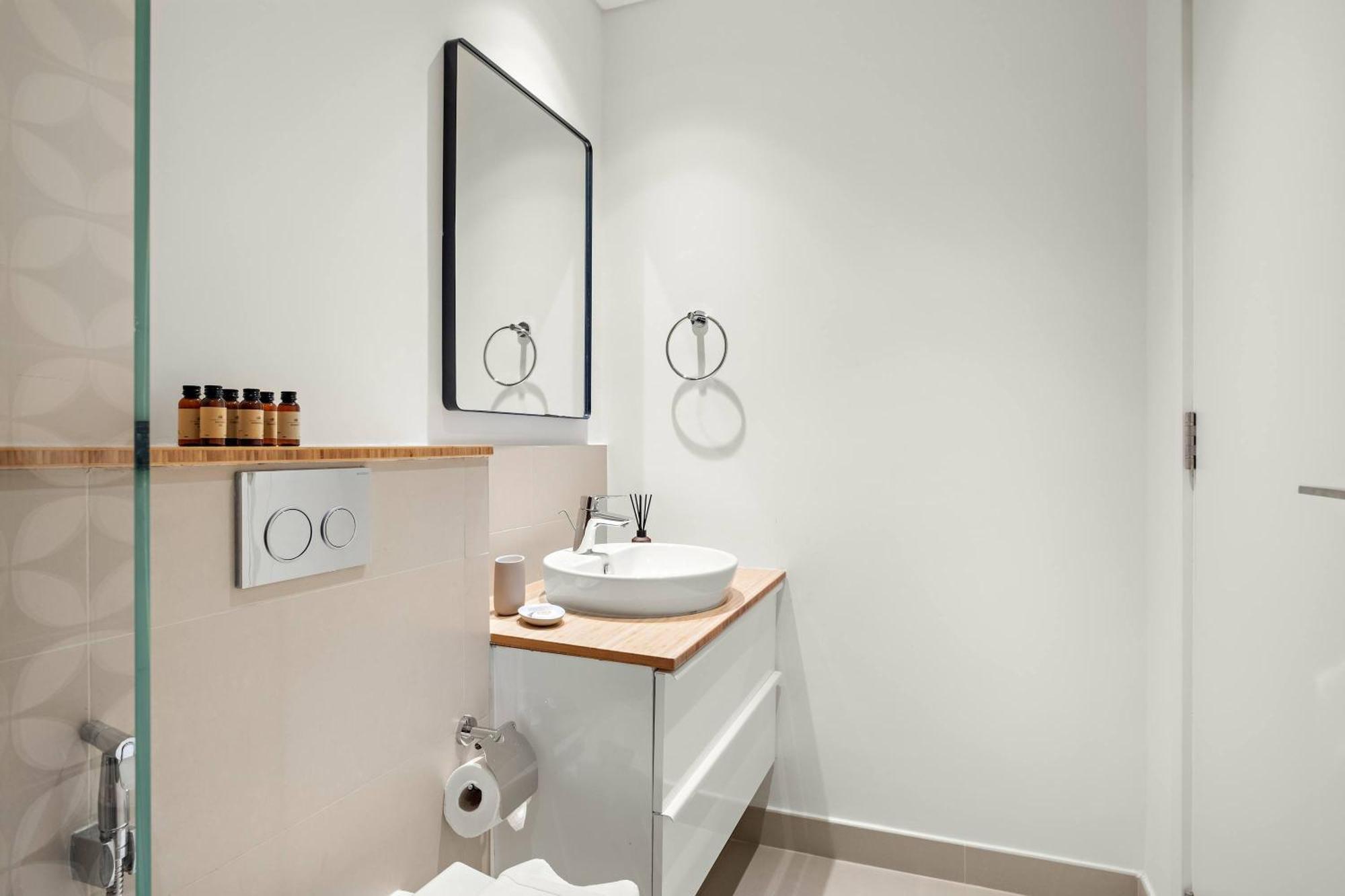 Silkhaus In Collective Tower Luxorious 2bdr Apartment Dubai