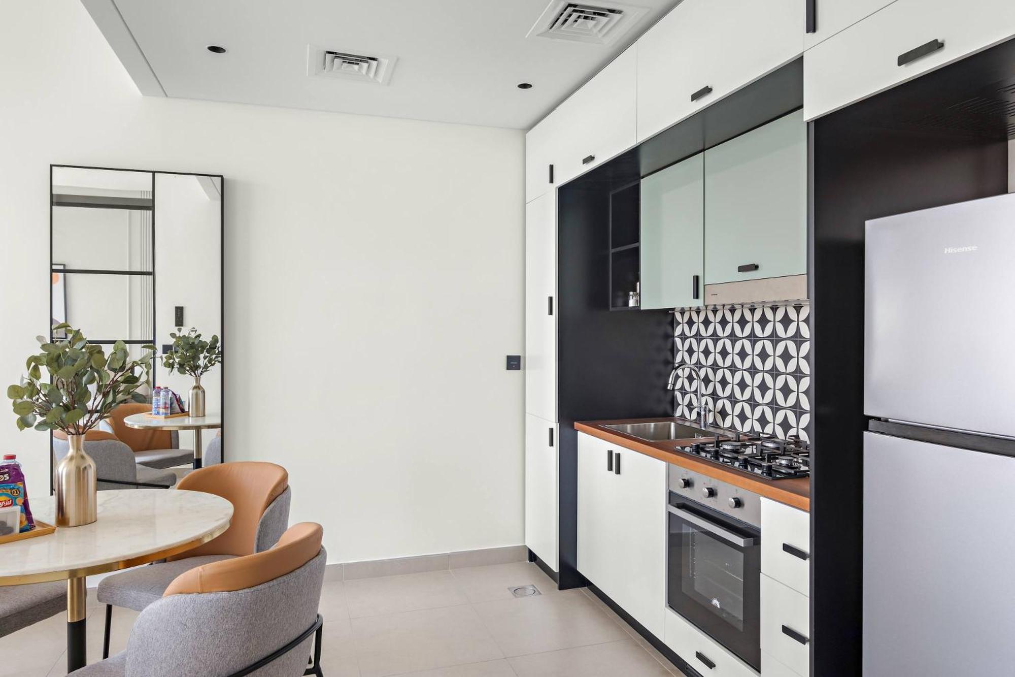 Silkhaus In Collective Tower Luxorious 2bdr