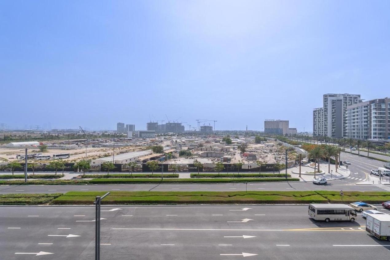 Guestready - Modern Retreat In Hills Estate Apartment Dubai
