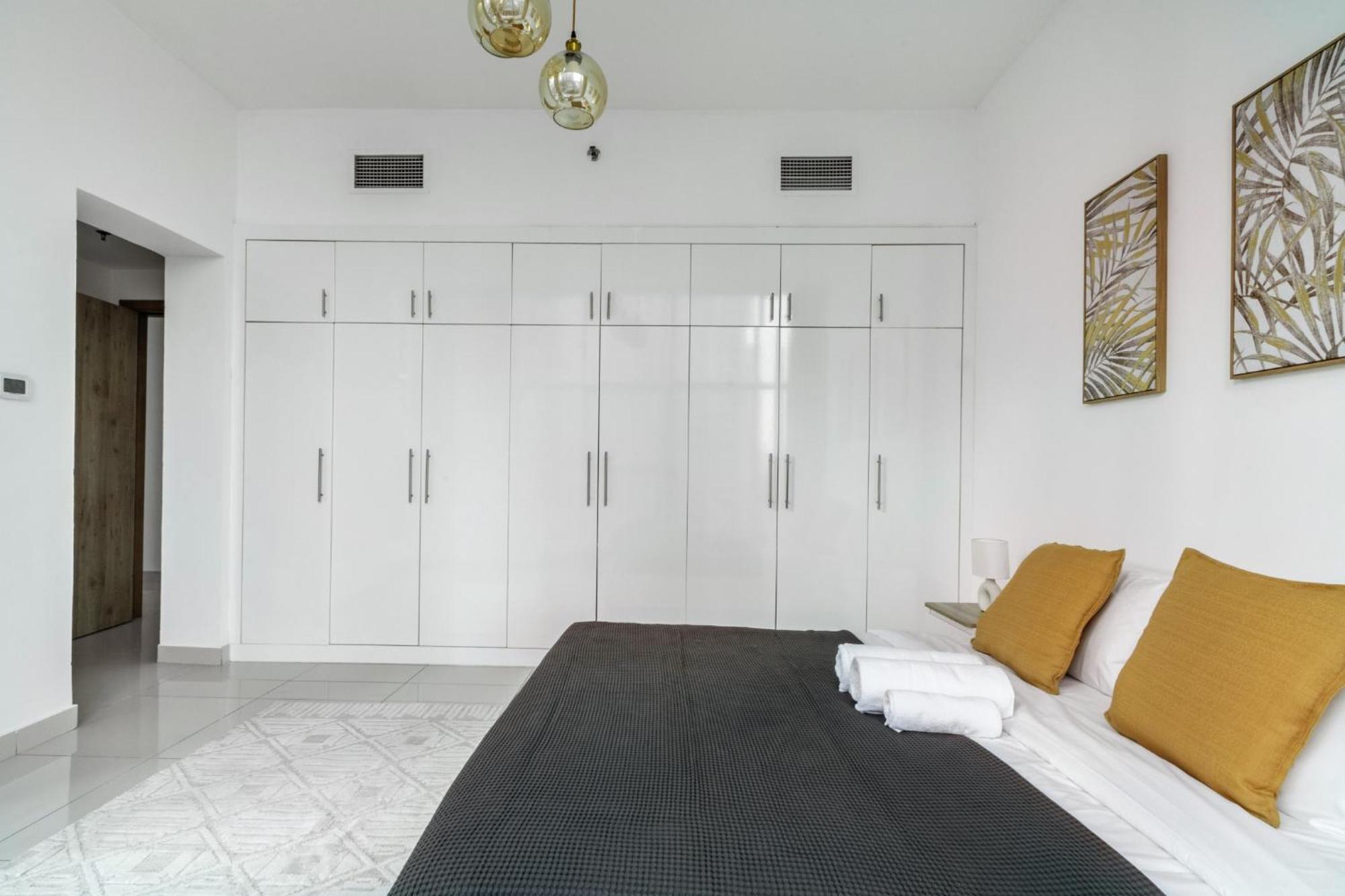 Shoresinn - Stellar 2br With Charming Marina View * Dubai