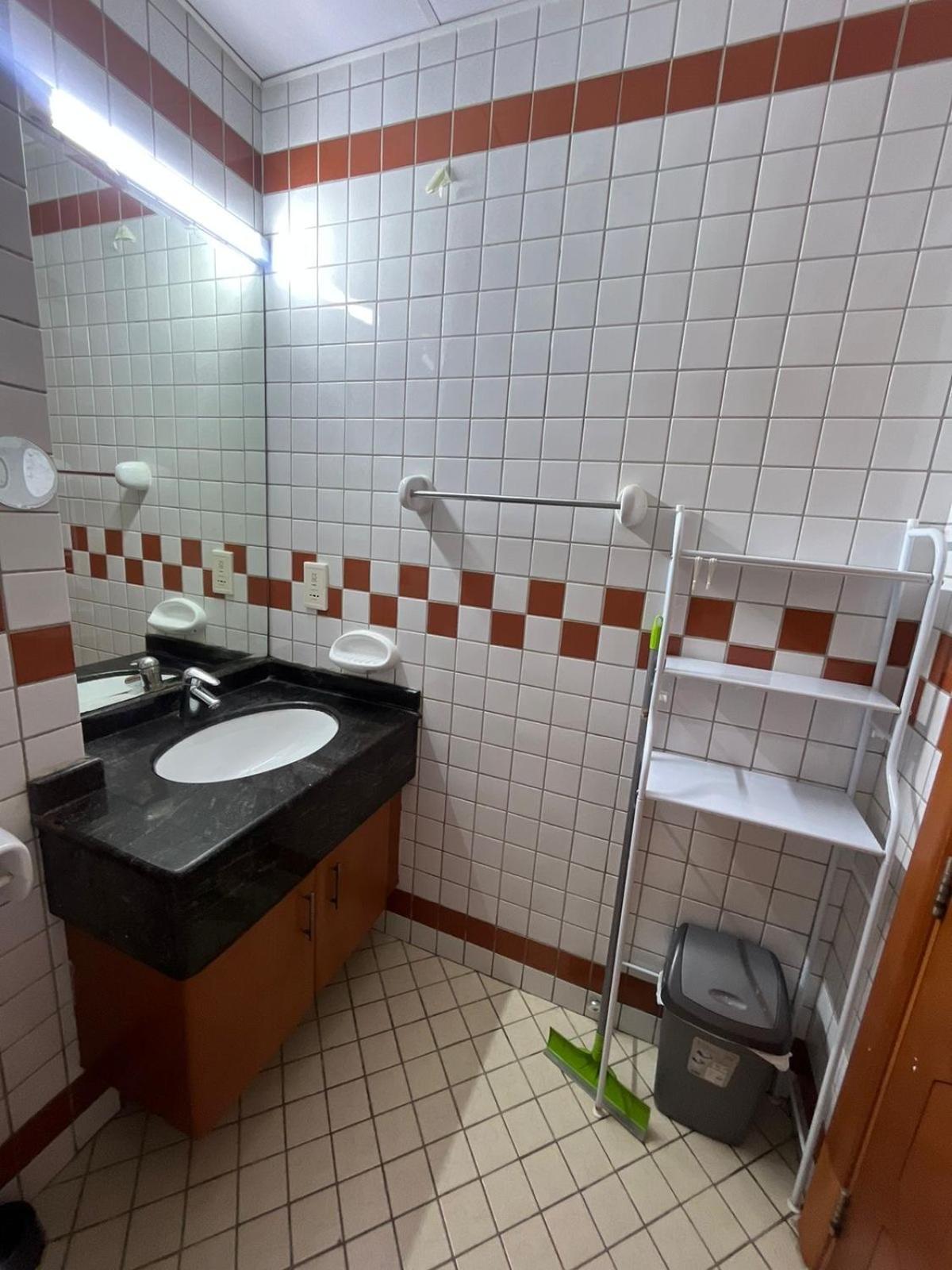 Tidy Master In Marina Near Metro Dubai