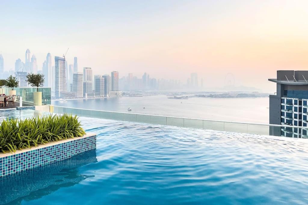 Apartment Cozy In Seven Palm Dubai