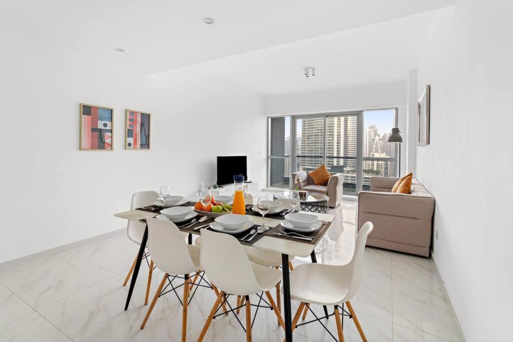 Apartment First Class 3br Stylish Sanctuary