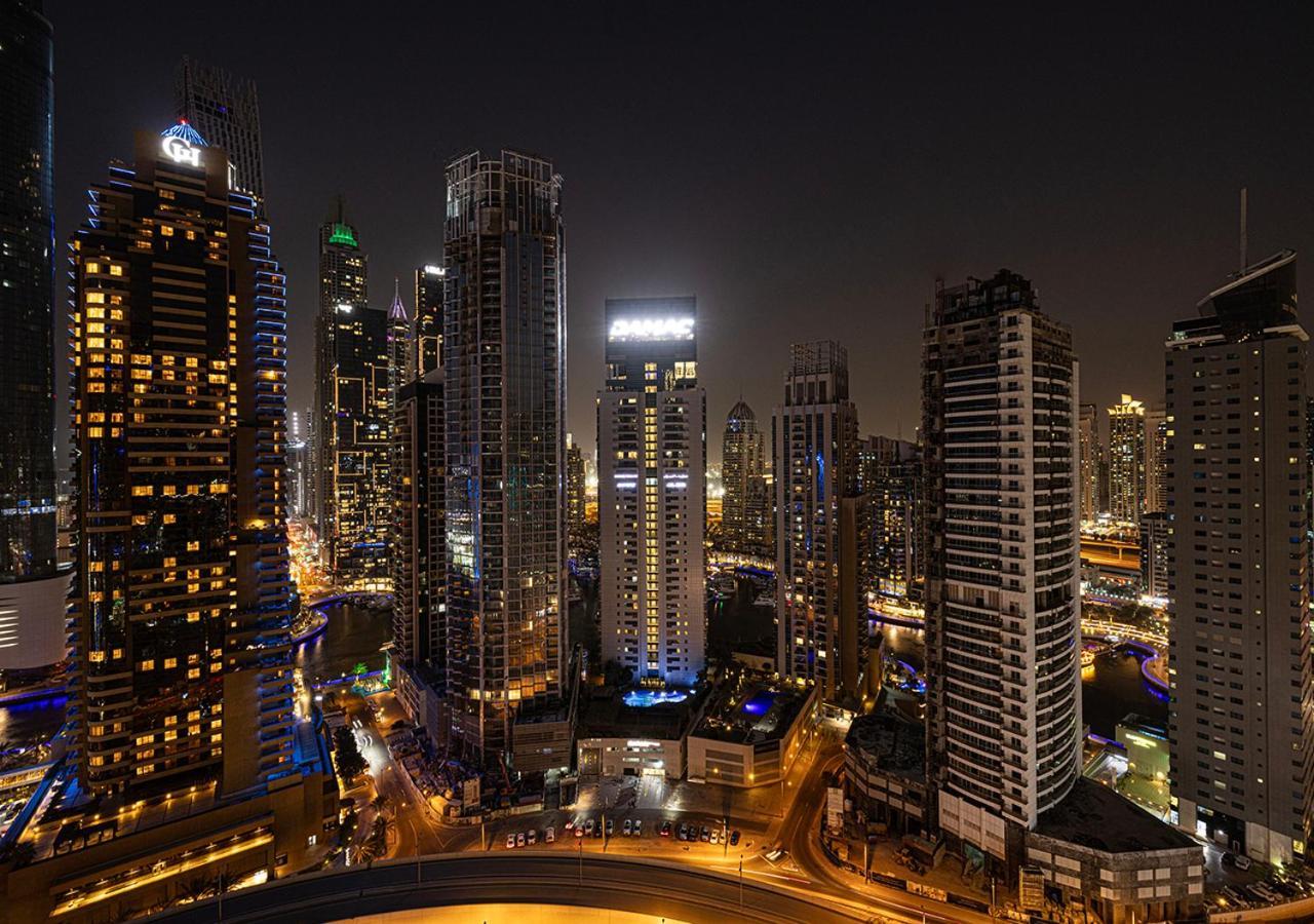 Modern 4br With Balcony And Scenic Marina Views Dubai