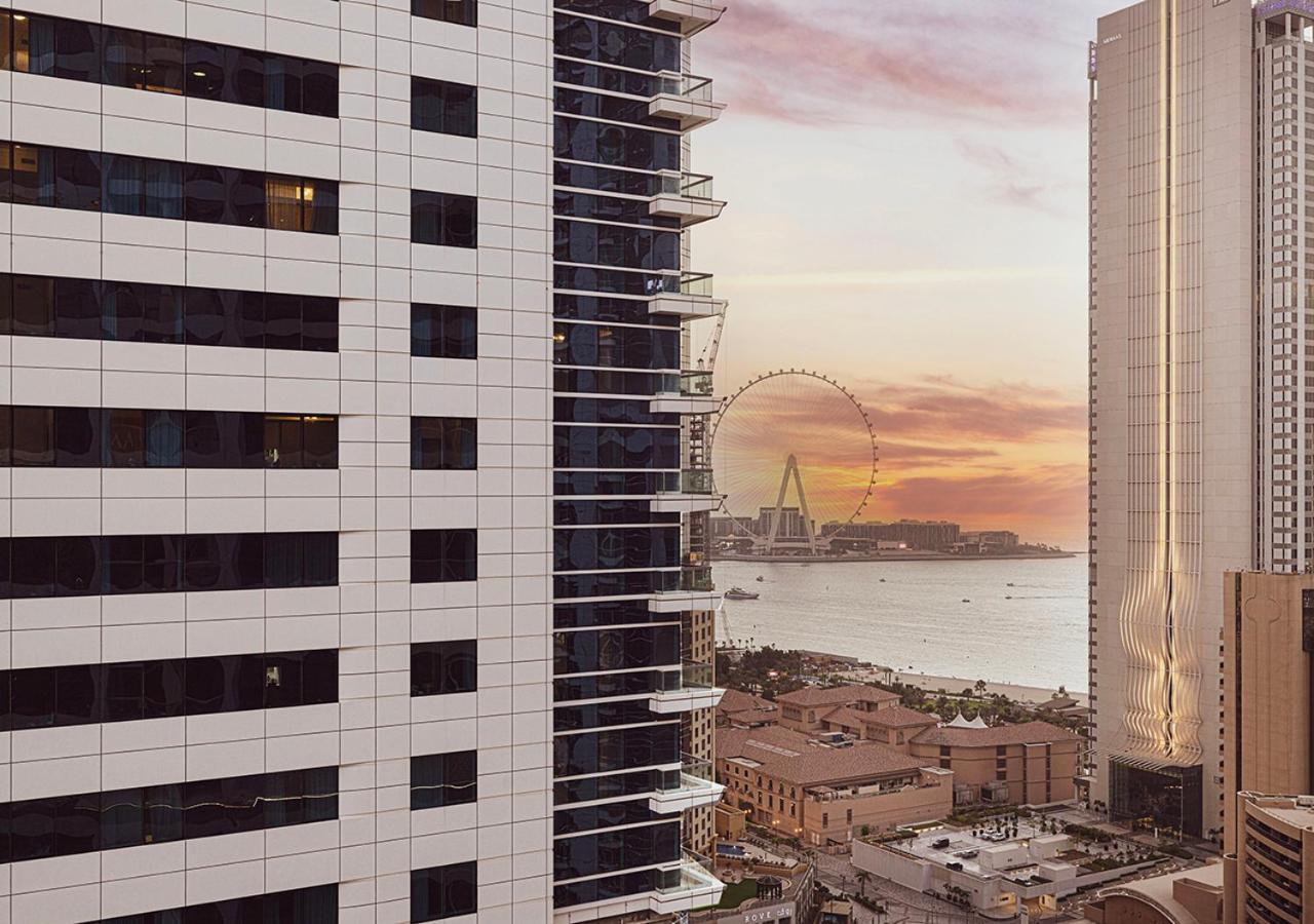 Apartment Modern 4br With Balcony And Scenic Marina Views