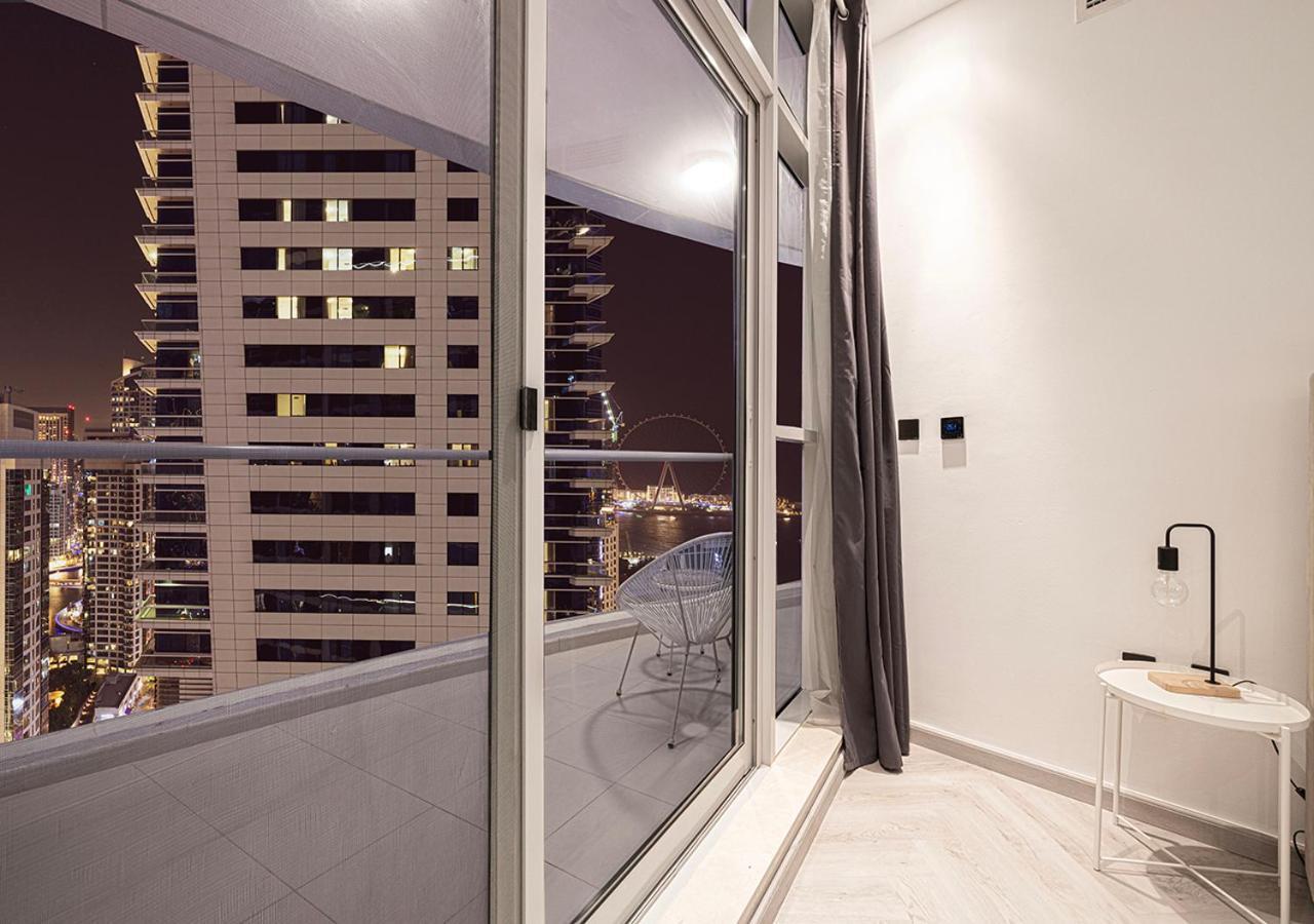 Apartment Modern 4br With Balcony And Scenic Marina Views *