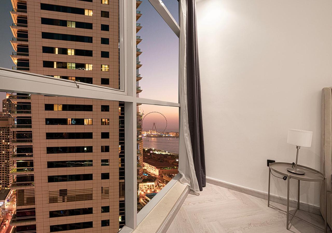 Modern 4br With Balcony And Scenic Marina Views Apartment Dubai