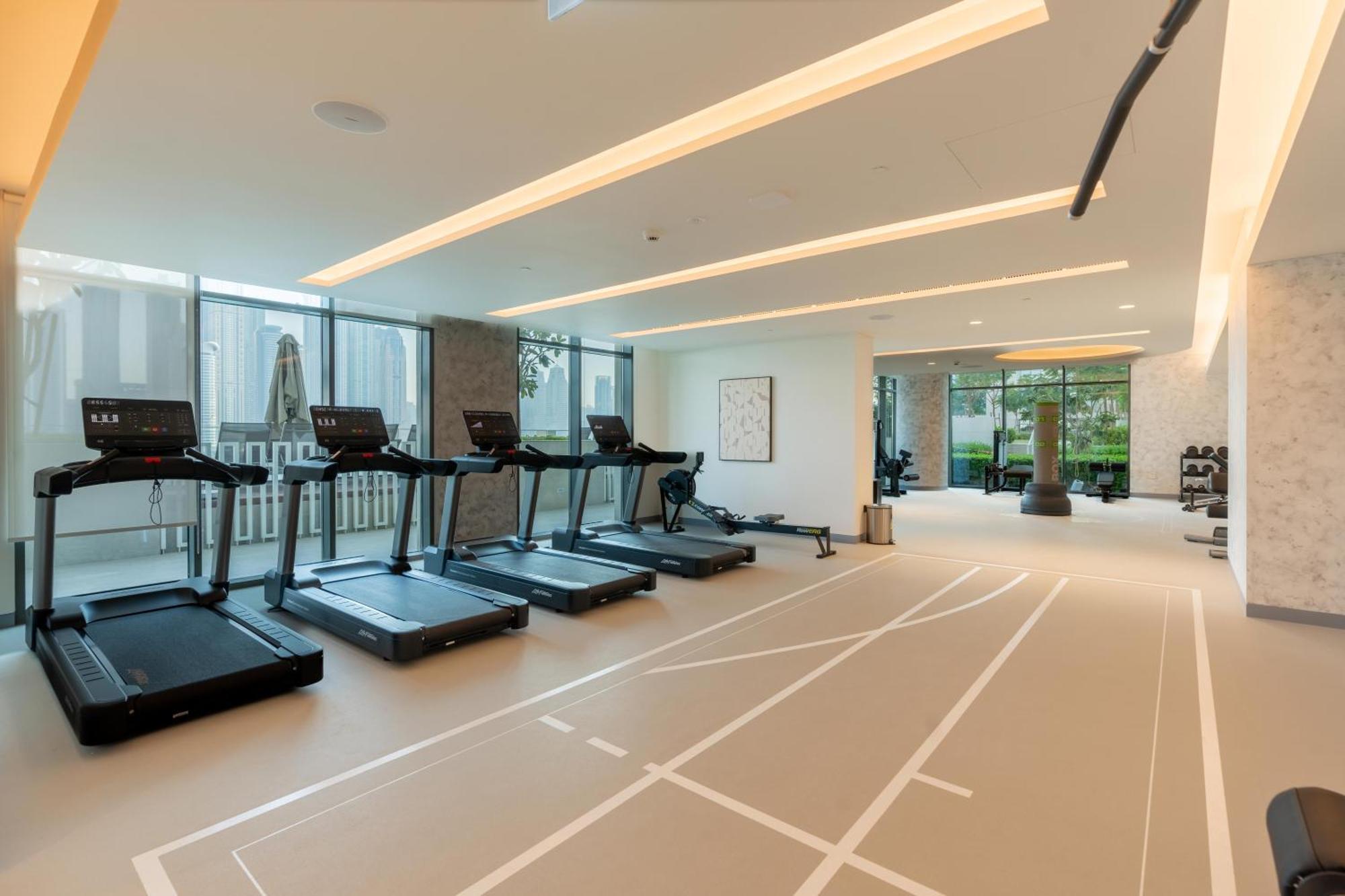 Apartment Marina Vista 2 - Beachfront Stunning - Full Sea Views