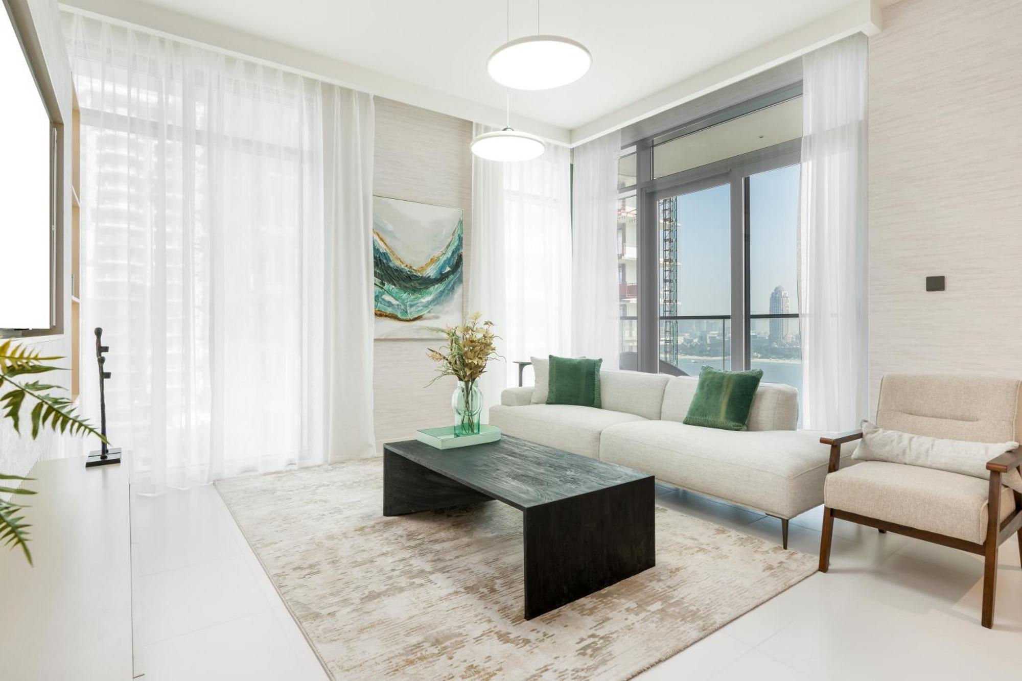 Marina Vista 2 - Beachfront Stunning - Full Sea Views Apartment Dubai