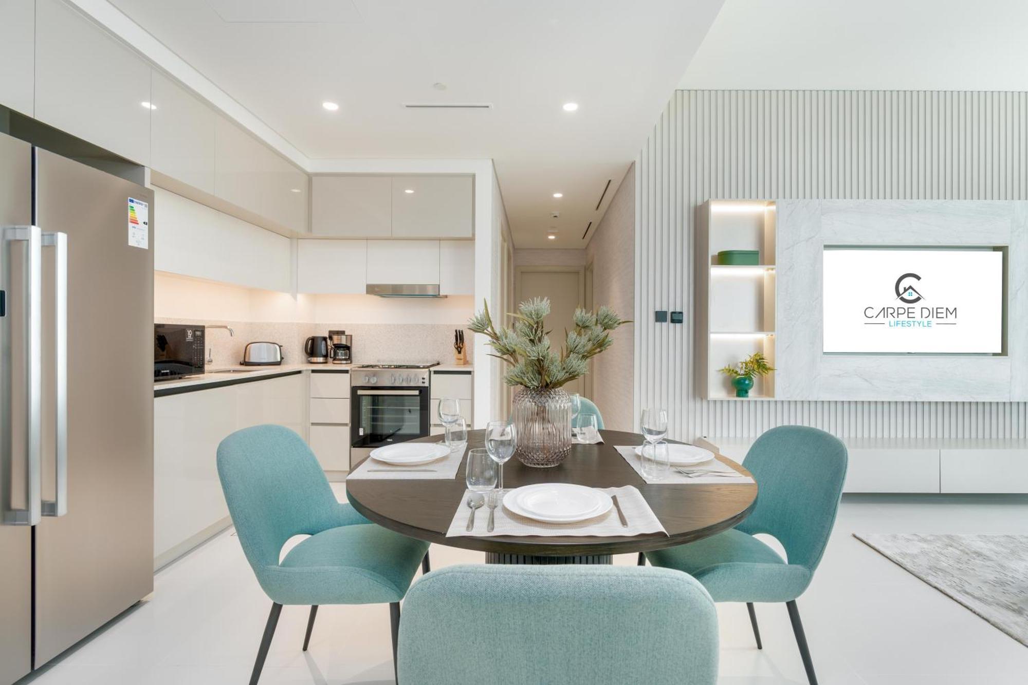 Marina Vista 2 - Beachfront Stunning - Full Sea Views Dubai