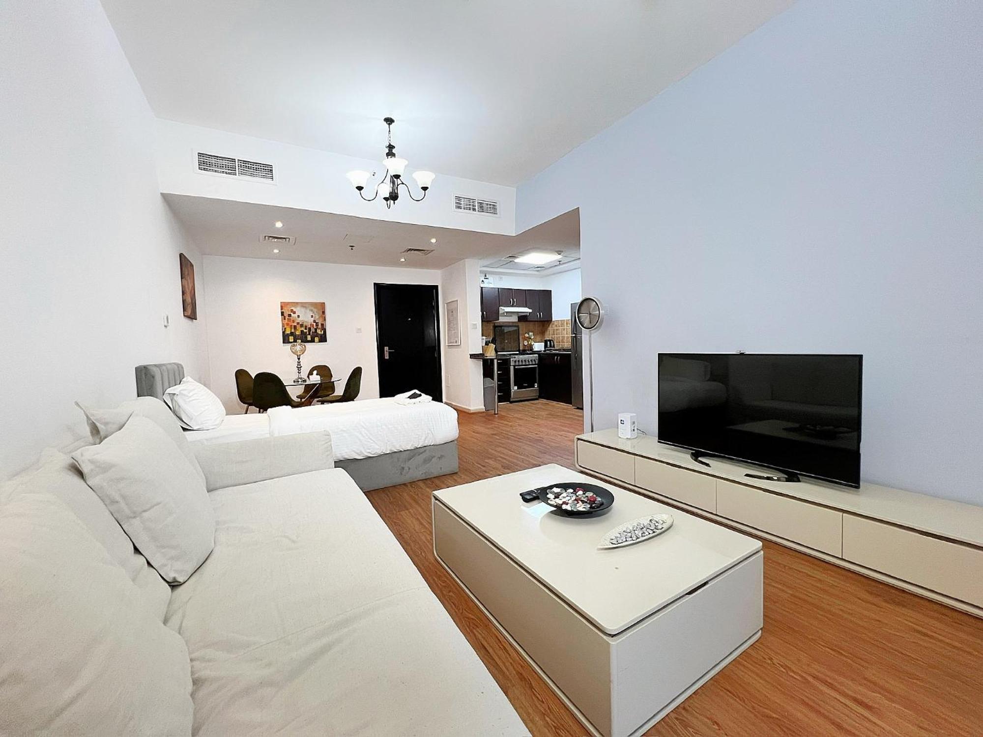 Relaxing 1 Bedroom With All Facilities *