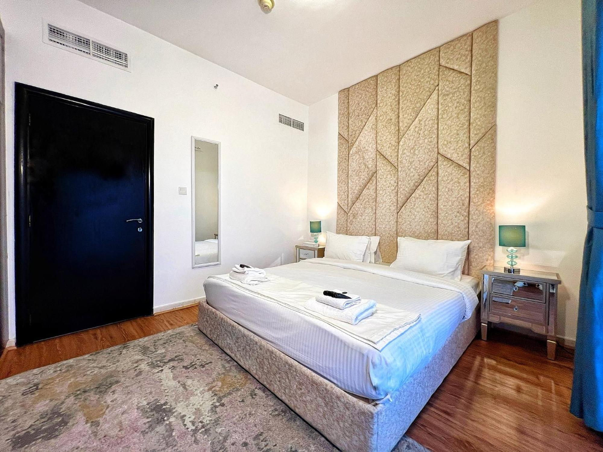 Relaxing 1 Bedroom With All Facilities *
