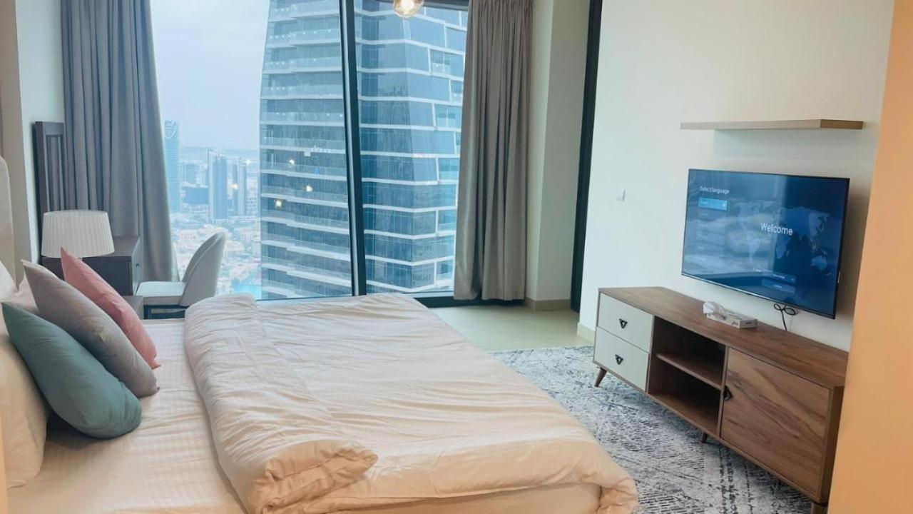 Amakin Burj Vista Tower 1 Dubai