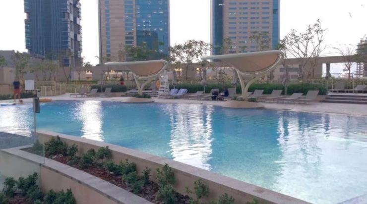Amakin Burj Vista Tower 1 *