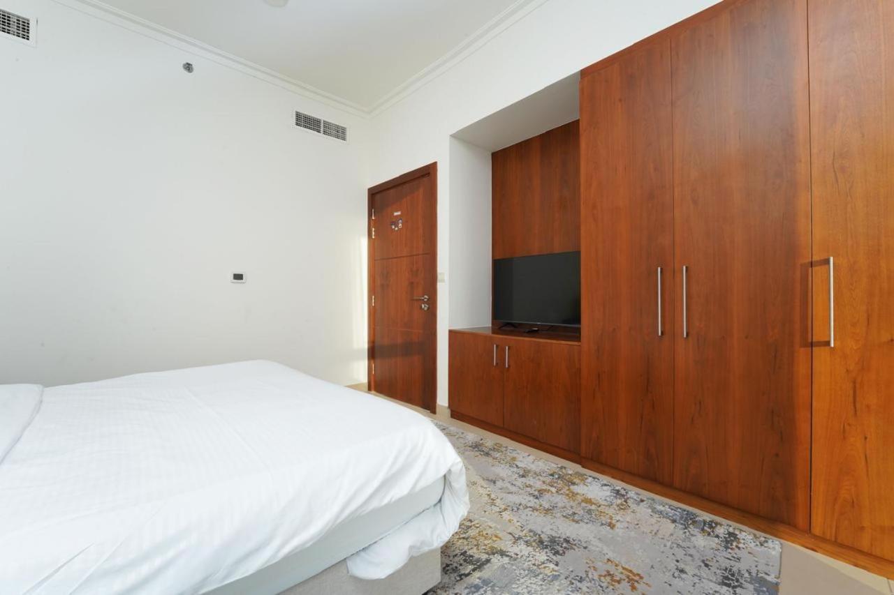 Apartment Amakin Burj Vista Tower 1