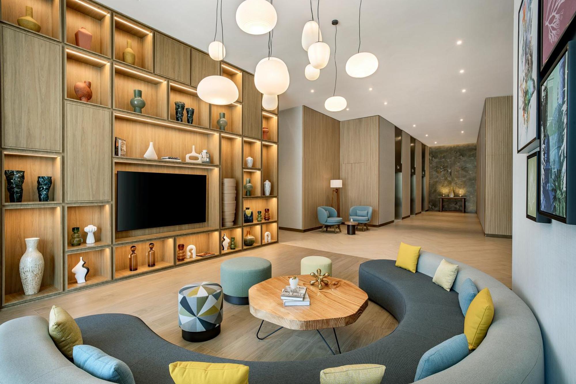 Hilton Garden Business Bay 4* Dubai