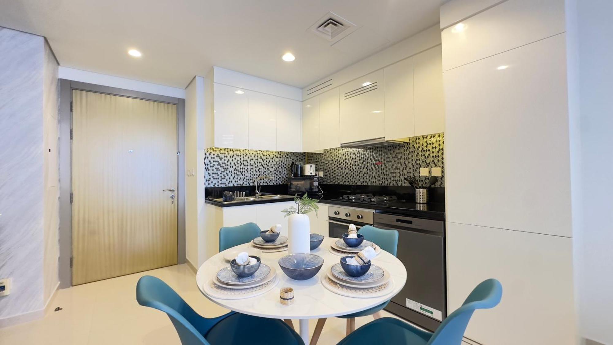 Apartment 2br Sky High Floor At Aykon Tower C Business Bay By Vibel